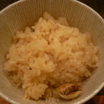 たらく うめ銀 - 松茸ごはん（取り分けて）