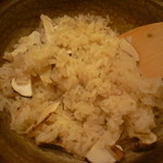 たらく うめ銀 - 松茸ごはん（優しく混ぜます）