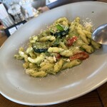 QUAYS pacific grill - 