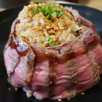 佰食屋 - （※写真4）国産牛ステーキ丼（ごはん大盛）