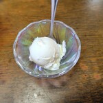 きまっちゃん - ランチのバニラアイス