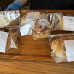 ワカパン - お店で、チョイス直後のパン達(￣^￣)ゞ