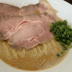 紅ズワイガニらぁ麺 まるはち屋 - 