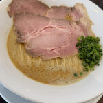 紅ズワイガニらぁ麺 まるはち屋 - 