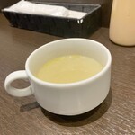 グリル一平 元町東店 - スープ