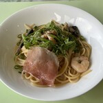 トミズダイナー - ズワイガニのトマトクリームソースパスタ