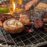 炭火焼肉 とみや - 