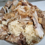 ラーメン荘 歴史を刻め - 豚Ｗラーメン400g ﾆﾝﾆｸ＆ﾔｻｲﾏｼ ｱﾌﾞﾗﾏｼﾏｼ 2025.0515