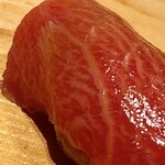 すが弥 - 大トロのドアップ