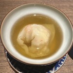 眞善美 - 上湯スープ　毛蟹のワンタン