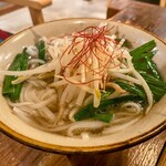 アジアン食堂 シロクマ - 牛肉のフォー