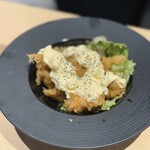 地鶏と魚串 炙りもつ鍋 にこん - 