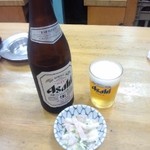 加賀屋 - 瓶ビールとおとおし