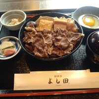 松阪牛 よし田 - 黒毛和牛すき焼き丼 1300円(税込)