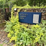 moderato on the green - 