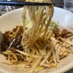 煌力 - ちぢれ麺。よくタレと絡みます。