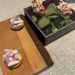 ヒカリヤ ニシ - 