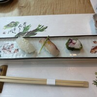 対馬のどぐろとイカ活き造り 博多 魚蔵 都ホテル店 - 