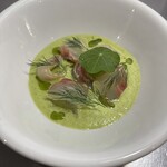 HOFF - 真鯛の昆布締め　胡瓜と大葉のガスパチョ