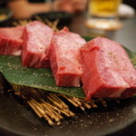 SATOブリアン - 厚切り特上タン 2,570円 要予約