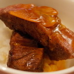 SATOブリアン - 名物「ブリめし」(ライス110円)卵まで掛けました！