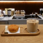 Spicier スパイスチャイとインドカレーパン - 