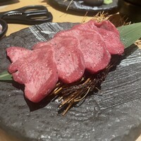 近江うし焼肉 にくTATSU 銀座店 - 