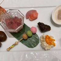 中国料理 礼華 四君子草 - 前菜10種盛り合わせ