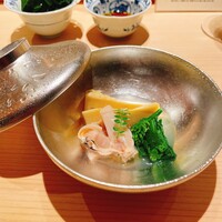 鮨 由う - 