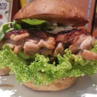 CHILLAX BURGERS&WINE