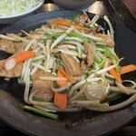 台湾料理龍香苑 - ニラレバ定食のニラレバ