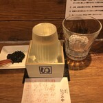 麹町いづみや しろ - 神渡 山恵錦 辛口特別純米、