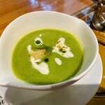 HACHIDORI - ズッキーニと玉ねぎの冷製スープ