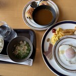 ブッフェアンドカフェ スロープサイドダイナー ザクロ - 