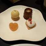 ガストロノミー ジョエル・ロブション - 