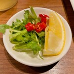 バインセオ サイゴン - 別皿のパクチー等