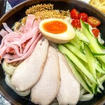 麺紡 - 冷やし中華ぶっ掛け