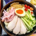 麺紡 - 冷やし中華ぶっ掛け