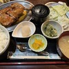 ももどり駅前食堂