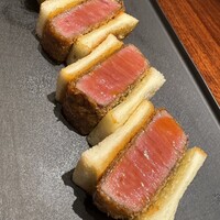 士士 - 