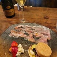 神楽坂アッカ - 