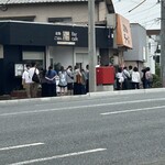 江ちゃんラーメン - 食べ終わって…12時やけん…まだ行列伸びるんやろうなぁ…