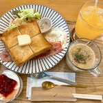 02glee - モーニング　ベーコンエッグセット