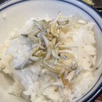 漁 - シラスはご飯にかけたよ