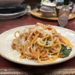 ＶｉｎｏＬｏｃｏ - ニンニクとトマトとバジルのパスタ