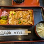 登利平 - 料理写真: