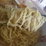 Shuu Chan Ramen - わりと細めの麺。量も多し！