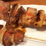 鳥銀 - 豚串＆レバー（タレ）