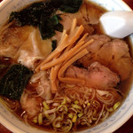 清光苑 - チャーシューワンタン麺