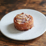 メゾンブルー - キャラメルナッツ☆